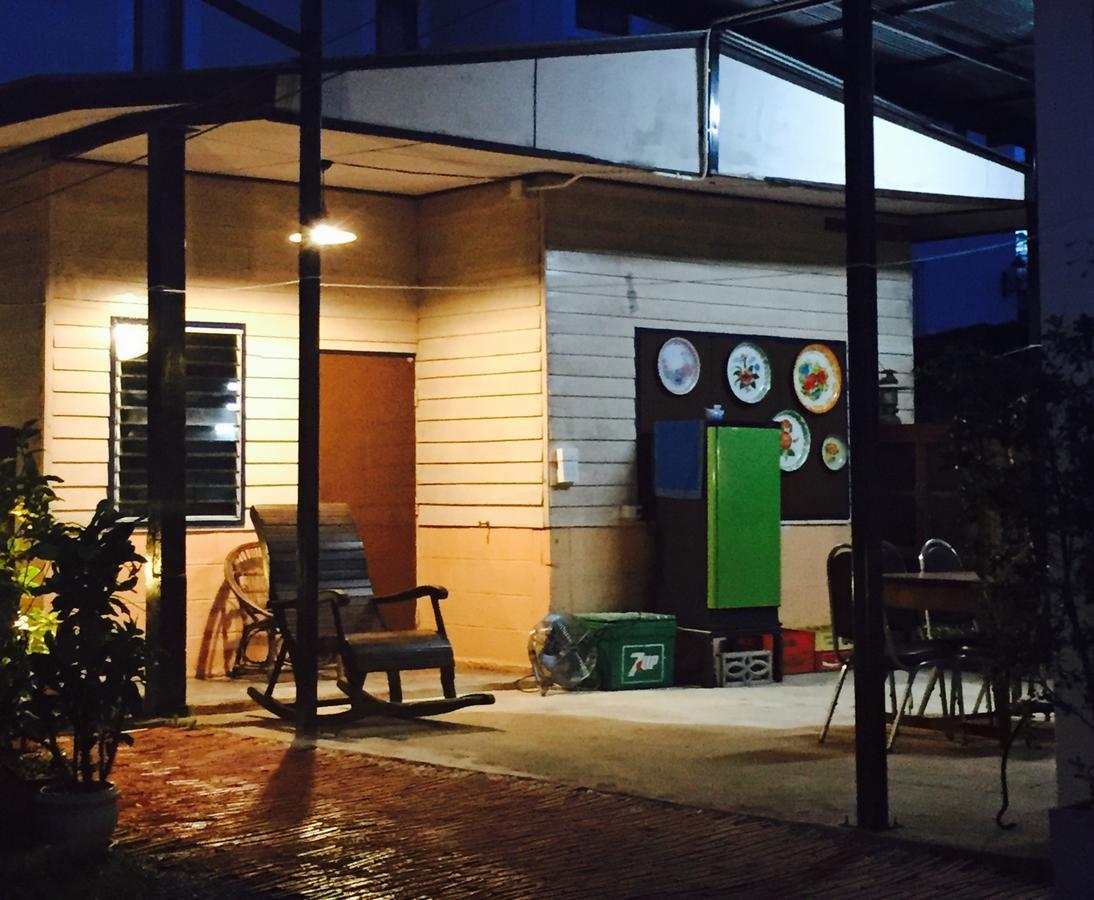 Bed Time Hostel Chiangrai Чианграй Экстерьер фото