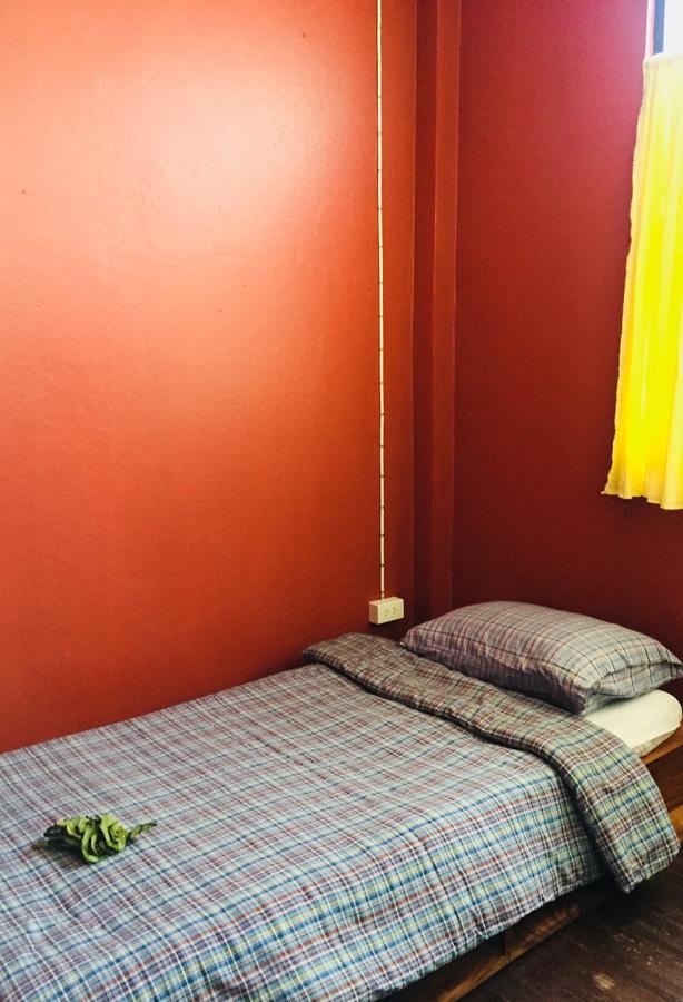 Bed Time Hostel Chiangrai Чианграй Экстерьер фото