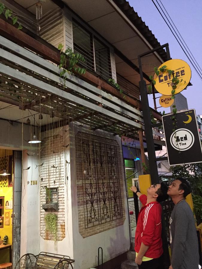 Bed Time Hostel Chiangrai Чианграй Экстерьер фото